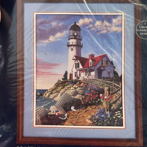 New SUNSET Crewel Embroidery Kit 11106 Coastal Retreat Lighthouse 1997 - Picture 4 of 5
